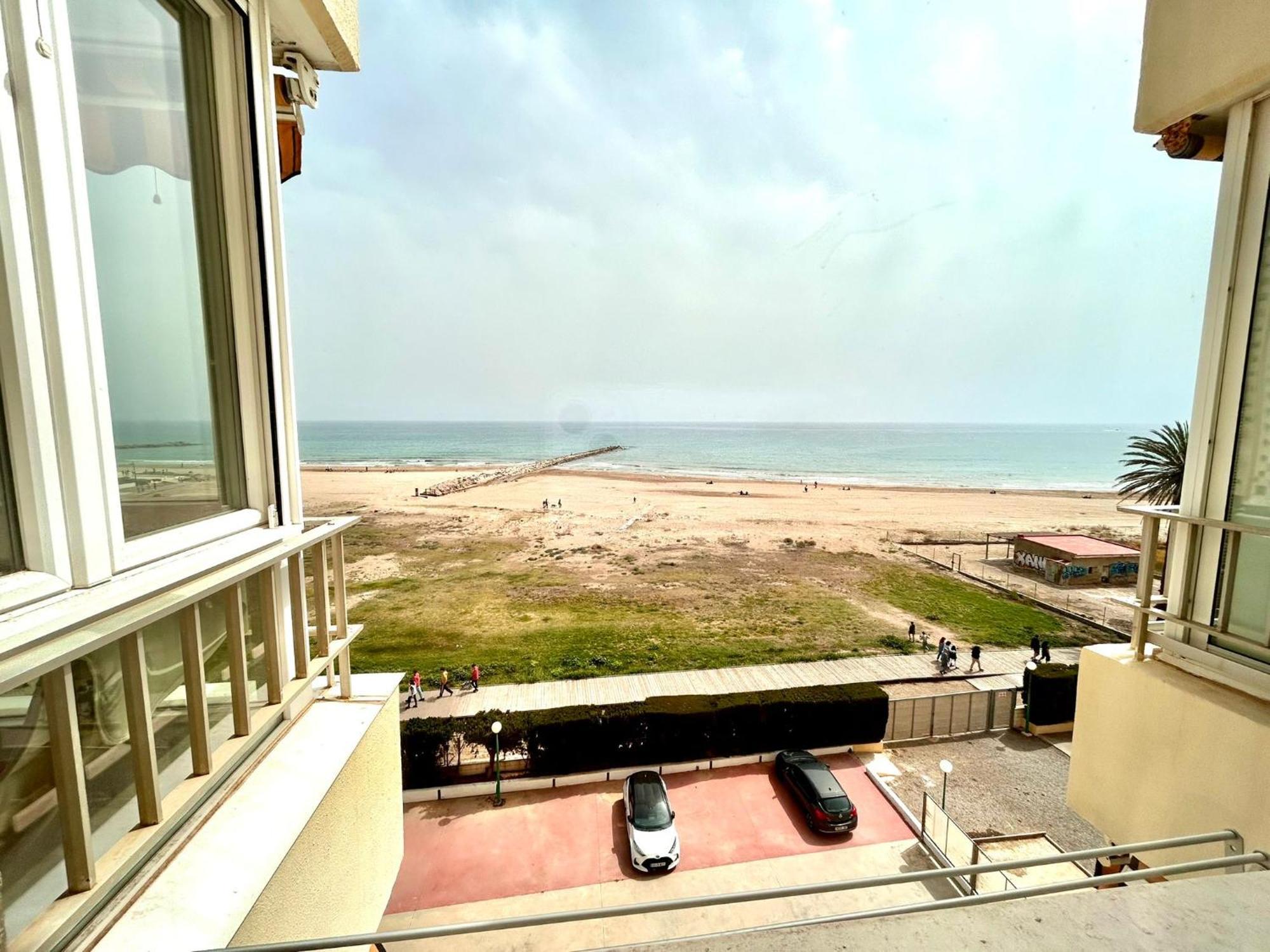 Piso En El Puig: Frente Al Mar Apartment Exterior photo